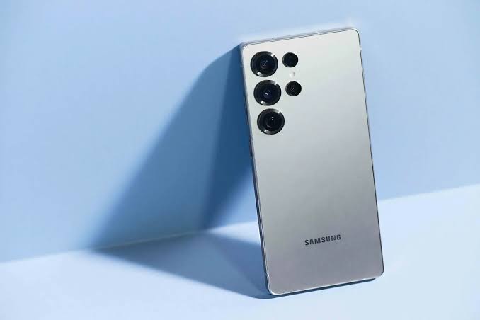 وحش التكنولوجيا قادم.. مواصفات Galaxy S26 Ultra الجديد بكاميرا 200 ميجا بكسل وبطارية خارقة تتحدى المنافسين