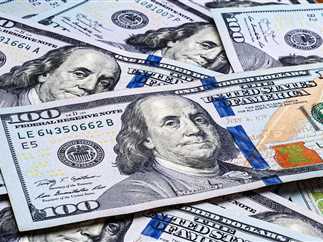 قرب يوصل لـ 50 جنيه!.. سعر الدولار مقابل الجنيه المصري اليوم في السوق السوداء والبنوك الرسمية 