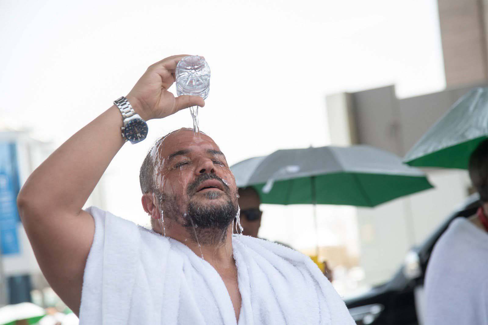 إصابات بالإجهاد الحراري بين الحجاج