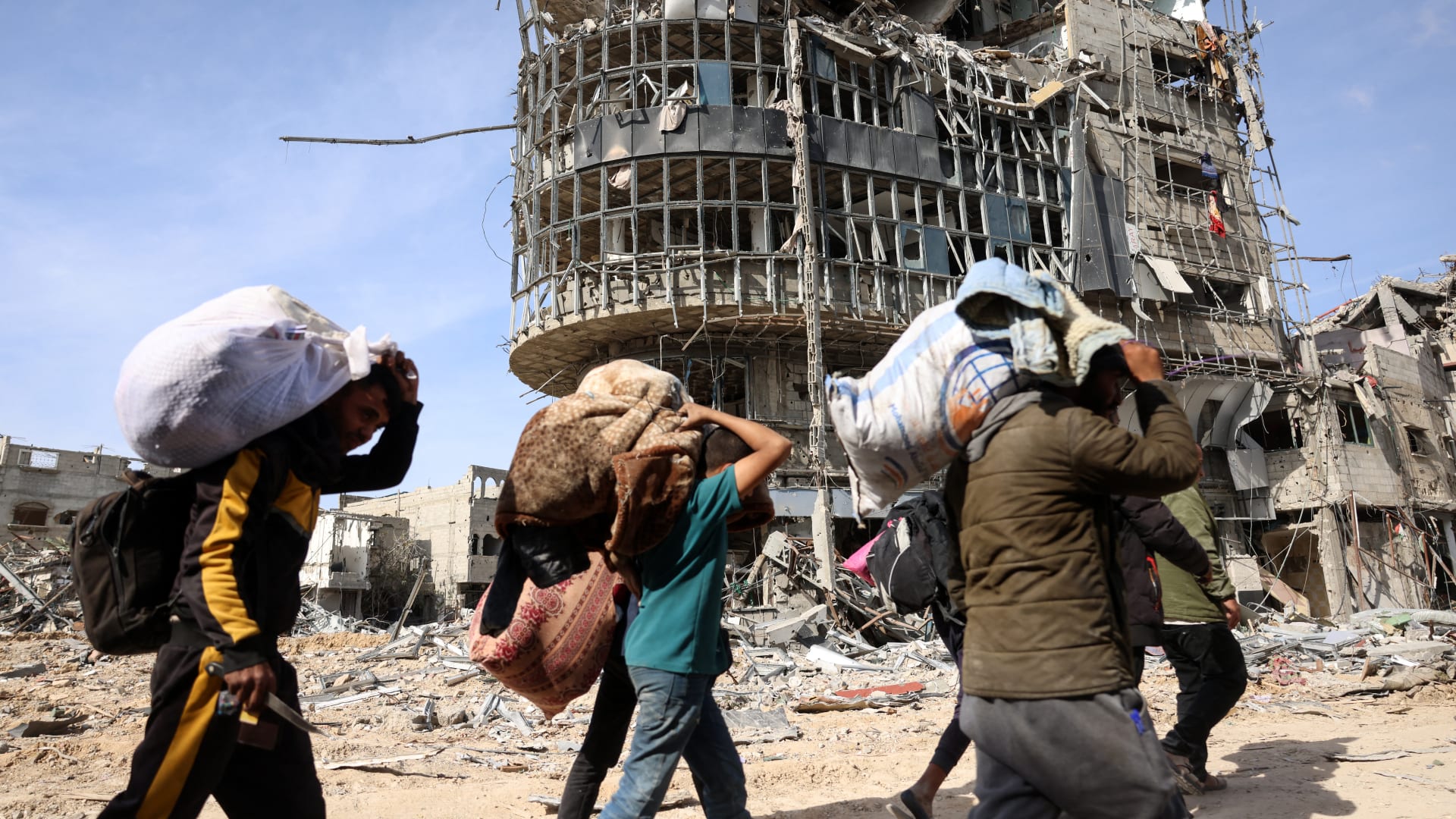 الاحتلال يحصر مليوني فلسطيني في 18% من غزة