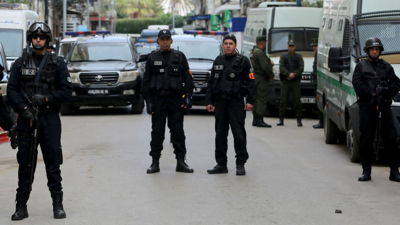 انتشار مكثف للشرطة الجزائرية وسط العاصمة