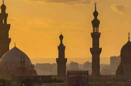 مواقيت الصلاة بعد تطبيق التوقيت الشتوي 2025 في مصر: تغيير مواعيد الأذان توقيتات الصلاة