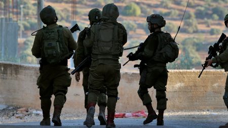 إسرائيل تدعم ميليشيات ضد حماس في غزة