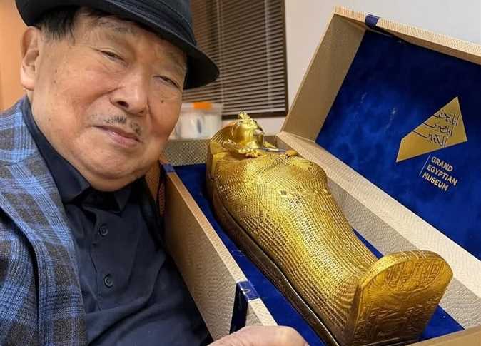 دعوة ذهبيه  لافتتاح المتحف المصري الكبير