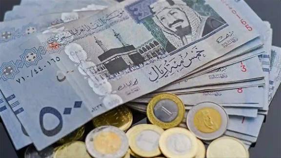 تراجع طفيف في سعر الريال السعودي أمام الجنيه المصري