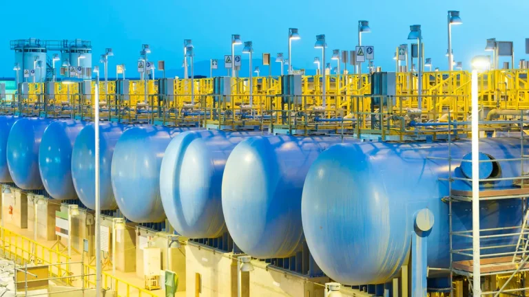 مشروعات تحلية مياه البحر في مصر لتعويض تأثير سد النهضة بإنتاج 1.7 مليون م³ يوميا مشروعات تحلية مياه البحر