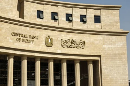 تثبيت الفائدة يربك توقعات المستثمرين.. والكل يسأل: ماذا بعد؟