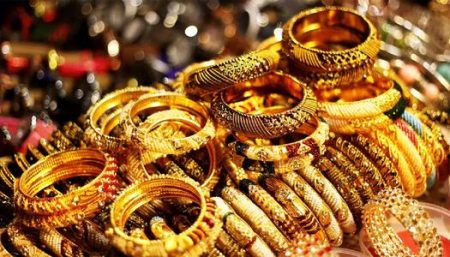 شوف هيزيد النهاردة.. سعر جرام الذهب عيار 21 في مصر وارتفاع طفيف مقابل استقرار الدولار