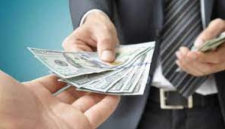 مش هتصدق رد الإفتاء.. حكم الاقتراض من البنك لتجهيز الابنة للزواج