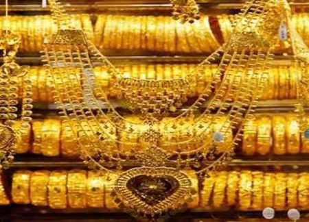 الذهب يستقر بعد تجاوز الأونصة 4070 دولارًا… وعيار 21 يرتفع 30 جنيهًا