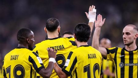 الاتحاد يكتسح الشارقة بثلاثية نظيفة في دوري الأبطال