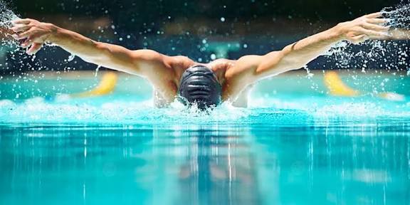 اكتشف فوائد السباحة لكل عضلة في جسمك