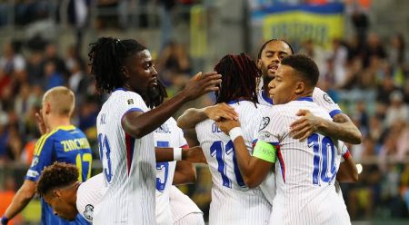 فرنسا تقلب الطاولة على أذربيجان وتفوز 3–1 في تصفيات كأس العالم 2026