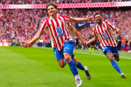 أتلتيكو مدريد يكتسح إشبيلية بثلاثية نظيفة