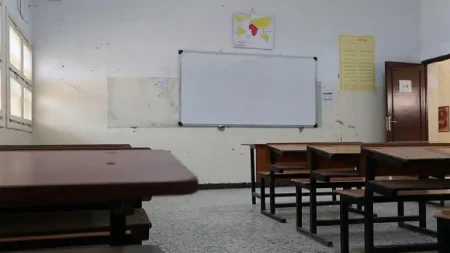 هل الدور على مصر؟.. تعليق الدراسة في ليبيا يفجر لغز انتشار الفيروس بين الطلاب