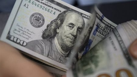 سعر الدولار اليوم الجمعة 7 نوفمبر 2025 في البنك المركزي بعد التراجع الأخير
