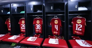 شاهد الآن غرفة ملابس الاهلي قبل مواجهة إنبي في افتتاح كأس عاصمة مصر