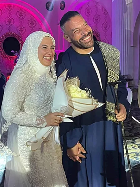 الحدث الذي قلب مواقع التواصل: زفاف محمد خميس بين الفن والاحتفال