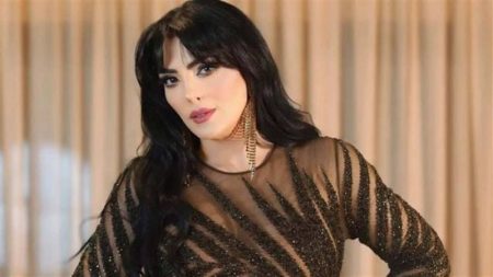 من زملاء العمل إلى الانتقادات.. تصريحات حورية فرغلي التي هزّت الوسط الفني