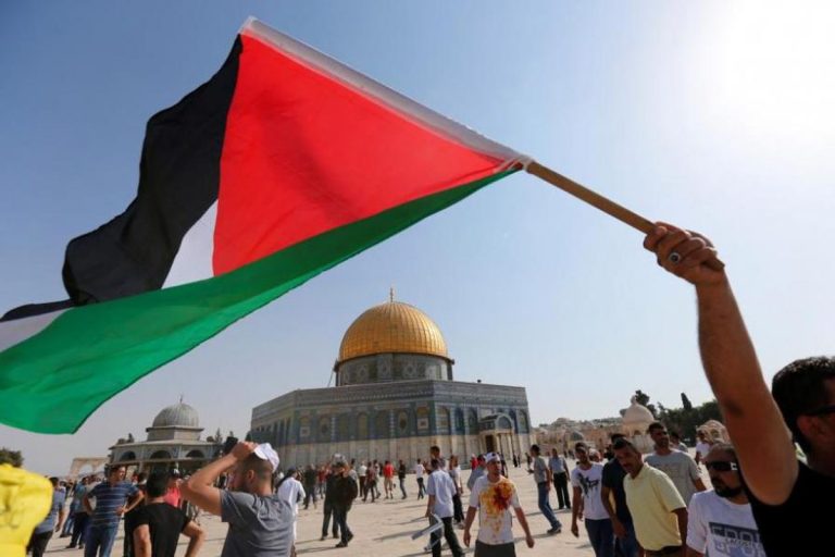 أزمة قانون حظر الآذان