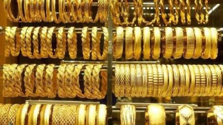 الذهب يشتعل مجددًا.. عيار 21 وسعره يسرق الأضواء من كل الأسواق!