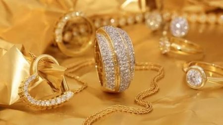 عيار 21 يخطف الأنظار.. ما الذي يحدث في سوق الذهب الآن؟