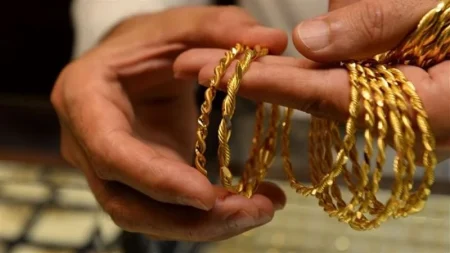 توقعات سعر الذهب
