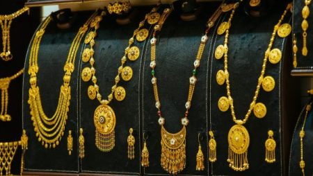 جرام الذهب عيار 21