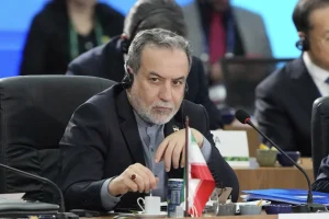 عباس عراقجي وزير الخارجية الإيراني يعلن استعداد إيران لمفاوضات جنيف واتفاق نووي جديد عام 2026