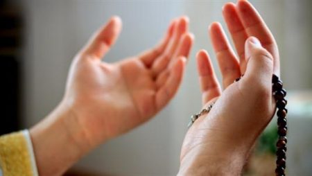 دعاء الليلة السابعة من رمضان 2026.. كلمات مؤثرة تفتح لك أبواب الرحمة والمغفرة