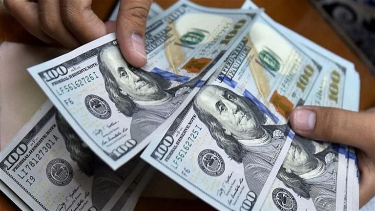 تحركات في السوق السوداء.. سعر الدولار في العراق اليوم الإثنين 9 فبراير 2026 مقابل الدينار العراقي سعر الدولار في العراق