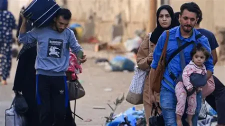 السر الذي اخفاه الجميع.. كواليس ليلة الرعب وتفاصيل عودة الدفعة الخامسة من العائدين إلى قطاع غزة عبر معبر رفح عبور الفلسطنيين من معبر رفح