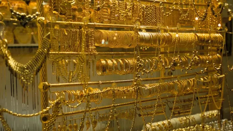 السوق المحلي يشتعل.. عيار 21 يسيطر على المشهد والطلب يتضاعف بشكل مذهل!