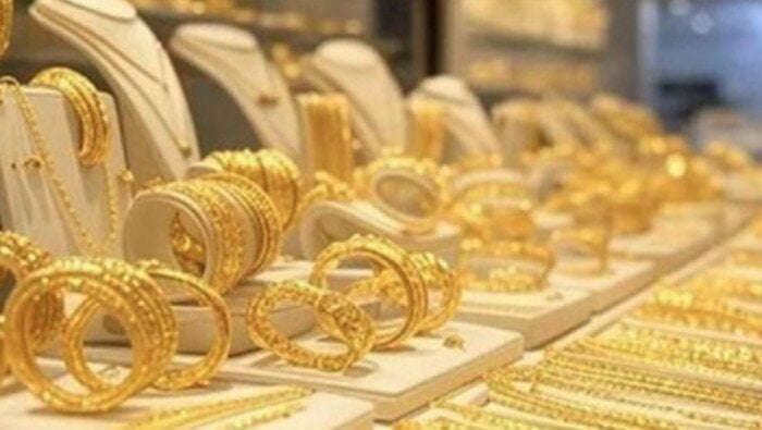 جنون المعدن الأصفر.. أسعار الذهب اليوم الجمعة 27 فبراير 2026 في مصر عيار 21 يقارب 7000 جنيه والأنظار تتجه للصعود