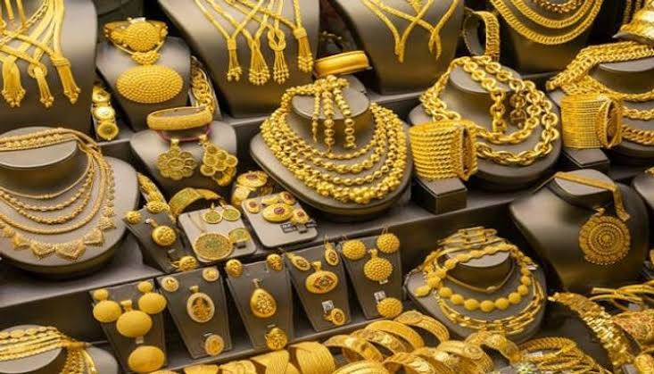 الذهب في الجزائر يرتفع اليوم… تعرف على الأسعار الجديدة لكل العيارات