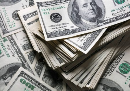 لماذا استقر الدولار اليوم في مصر قراءة في حركة البنوك