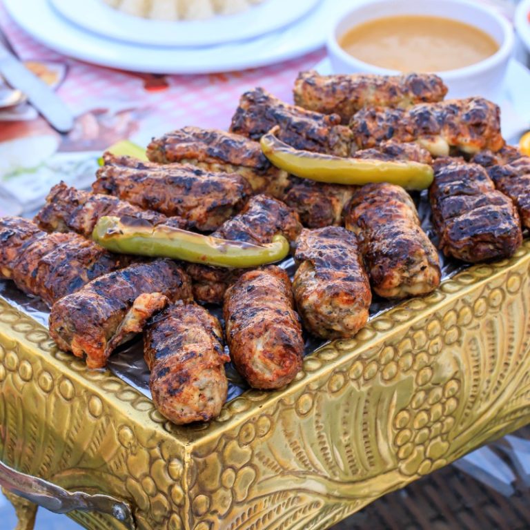 الطرب على موائد رمضان: مذاق أصيل يجمع العائلة حول السفرة