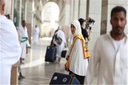 وداعا لمعاناة الحقائب.. خدمة حج بلا حقيبة جديدة تريح الحجاج من عناء السفر 2026