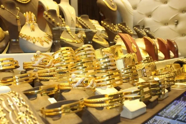 استقرار مفاجئ في أسعار الذهب اليوم وعيار 21 يسجل رقما جديدا في السوق المصرية سعر الذهب الان