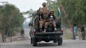 الجيش الباكستاني يضرب بقوة… مقتل 21 مسلحاً وتصفية كبار قادة العصابات في عملية وزيرستان