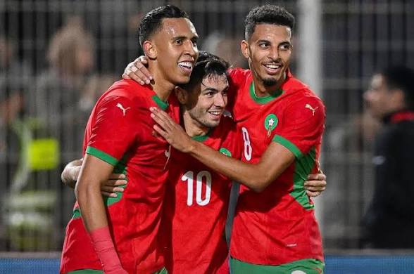 التشكيل الرسمي للمغرب وإسكتلندا.. صراع قوي في الجولة الثانية من المونديال