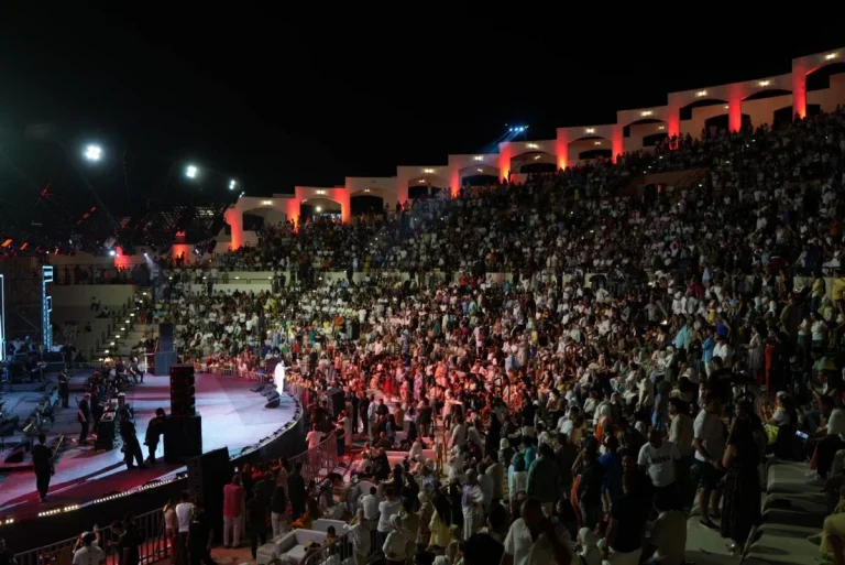 ليالي المسرح الروماني تشعل صيف الساحل بنجوم التسعينيات