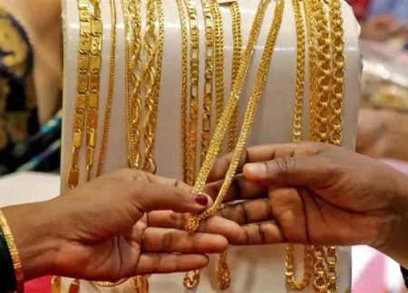 الذهب ولعها من جديد.. سعر الذهب عيار 21 يقفز 50 جنيها وجرام المصنعية يقترب من 6000 جنيه اليوم