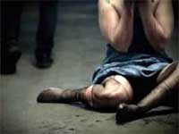 تعاشر عشيقها 10 أيام بشقته ثم تقفز من الدور الـ2