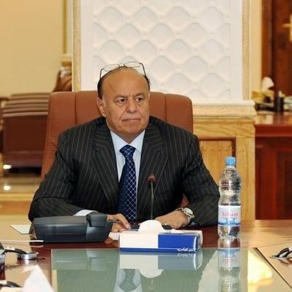 الرئيس اليمني يغادر المملكة السعودية الى أمريكا مع عائلته بشكل مفاجئ لهذا السبب