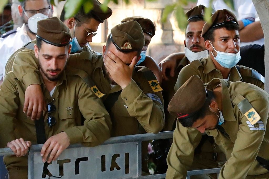 عاجل: جندي إسرائيلي ينتحر بعد نقل جثث الحرب