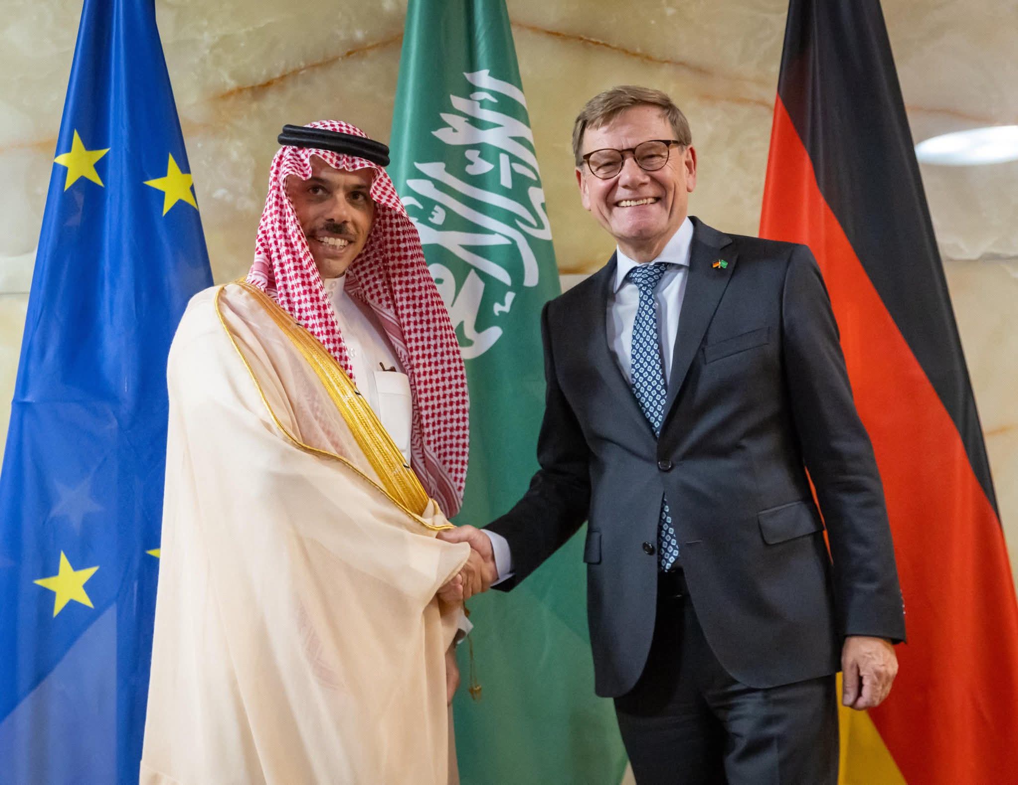 السعودية وألمانيا تبحثان التطورات الإقليمية والاستقرار السياسي في الشرق الأوسط