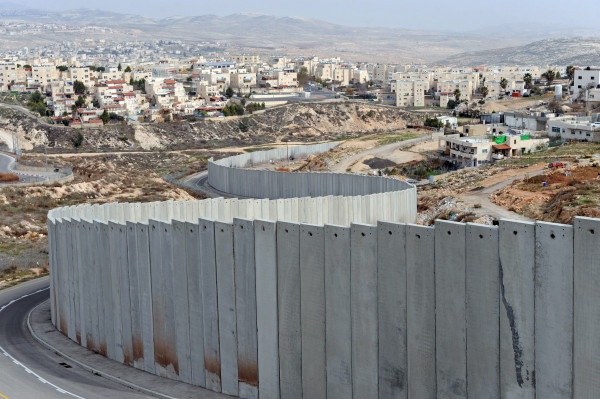 قرار (كابينت) بناء مقاطع إضافية من الجدار.. ما تداعياته على الفلسطينيين؟