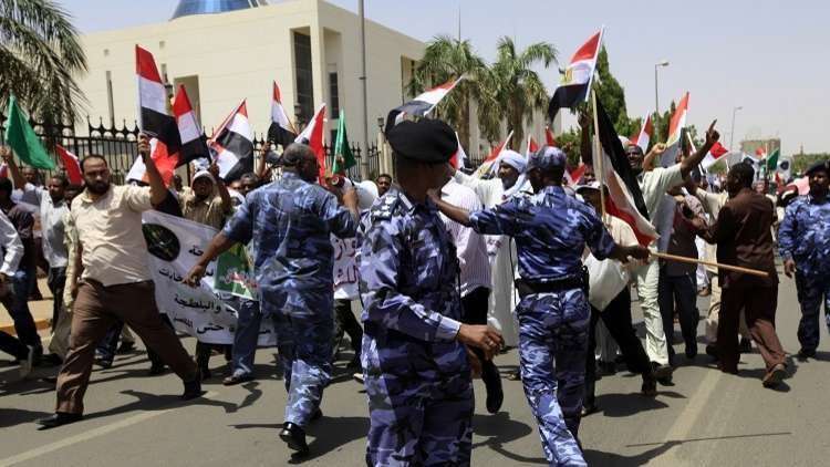 الإفراج عن 11 صحفيا اعتقلوا خلال احتجاجات السودان