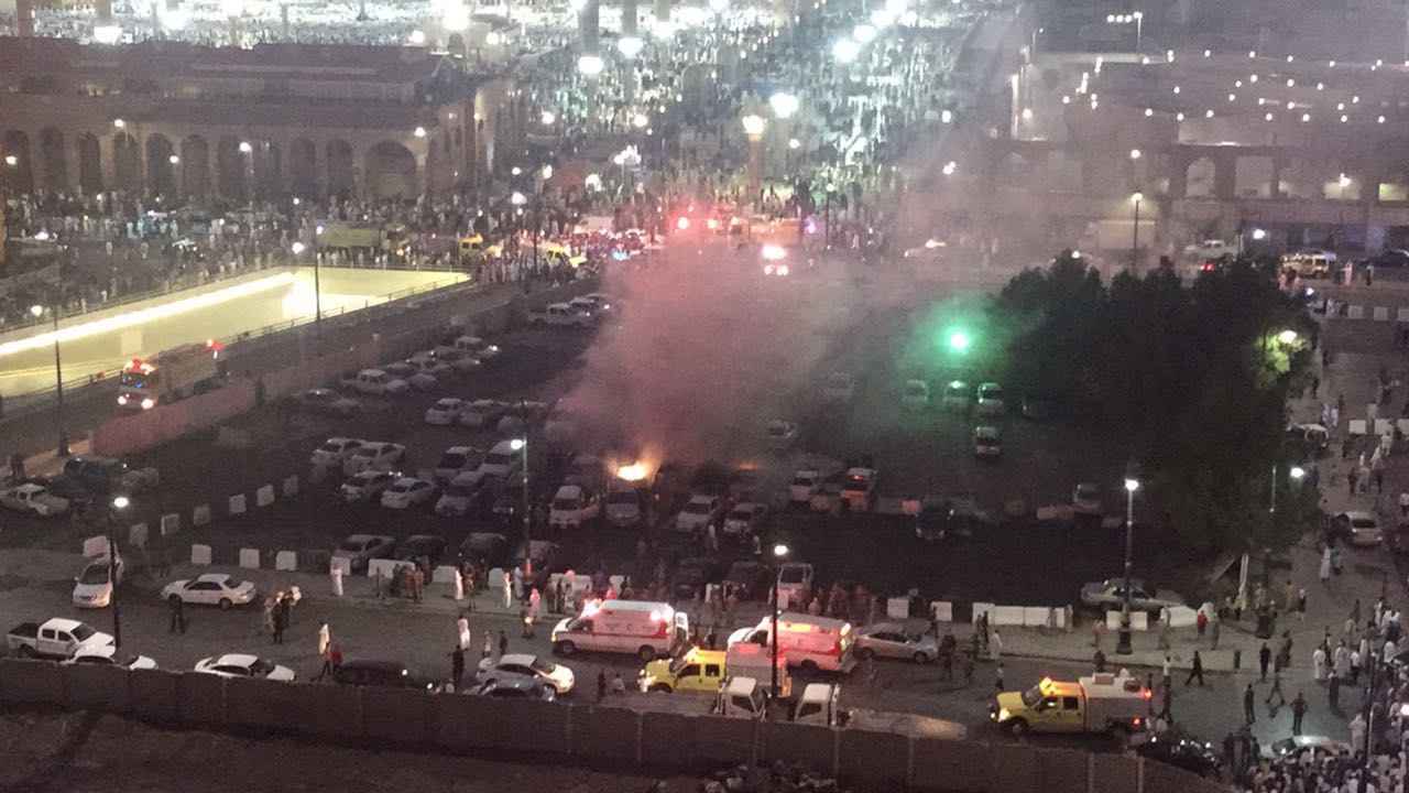 السعودية:3 تفجيرات انتحارية قرب الحرم النبوي والقطيف